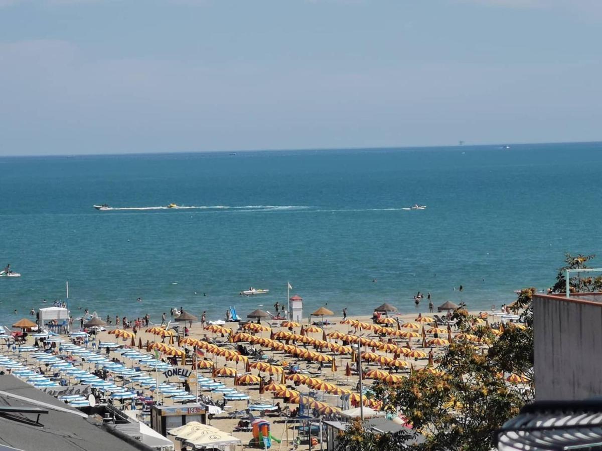 B&B Primrose Residence Hotel Rimini Exterior photo